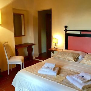 Camera con letto queen size